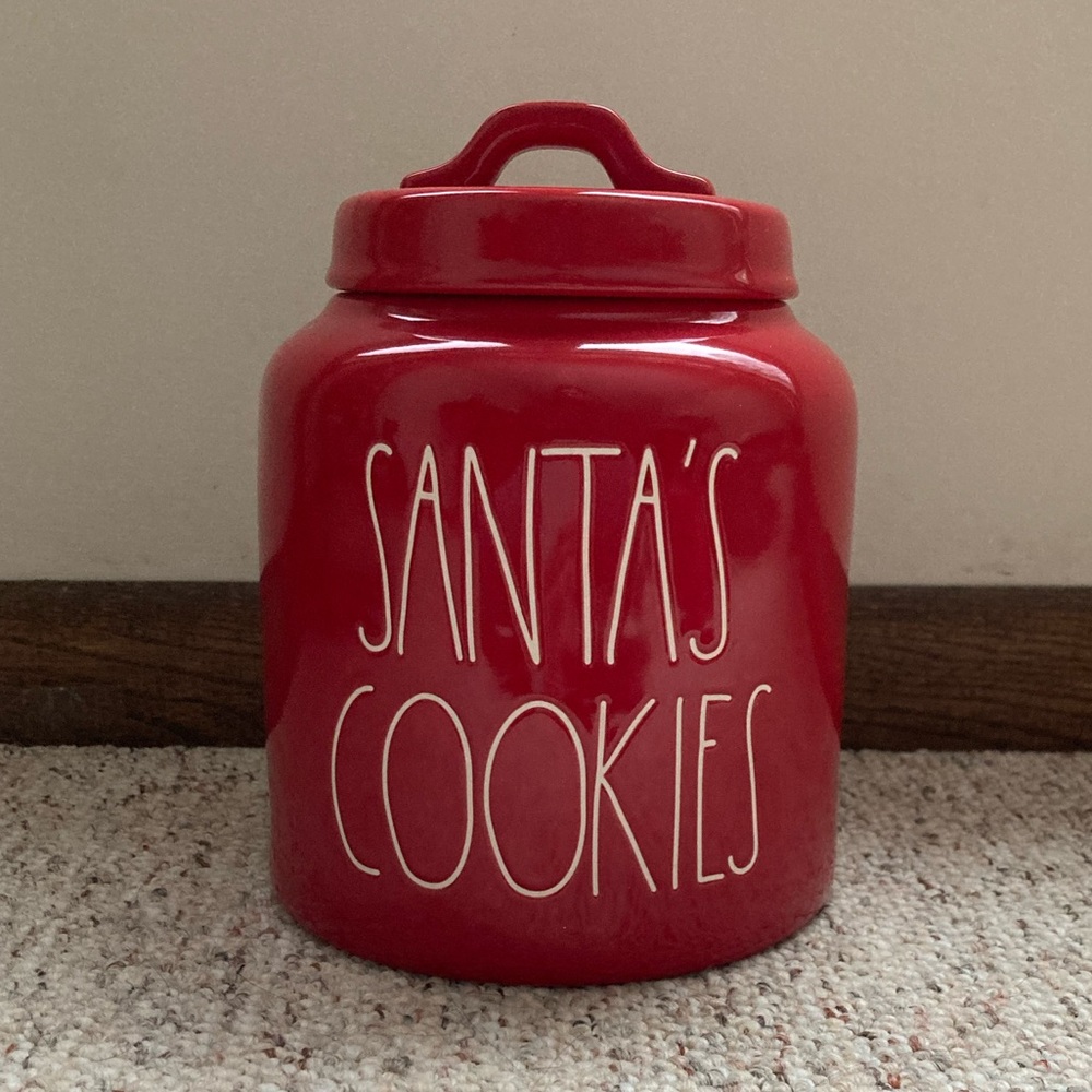 Rae Dunn Santa’s Cookies Canister 🍪 ❤️